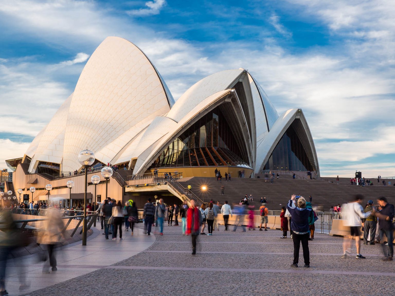 26 Fun Things to do in Sydney at Night Aussie Tourist