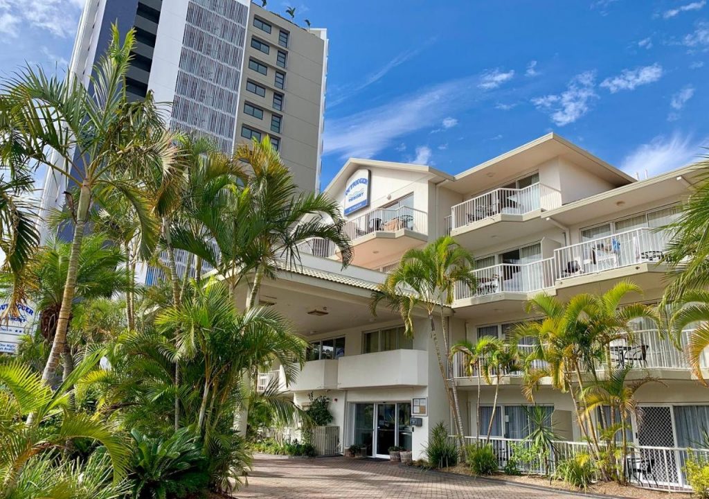 outrigger-burleigh
