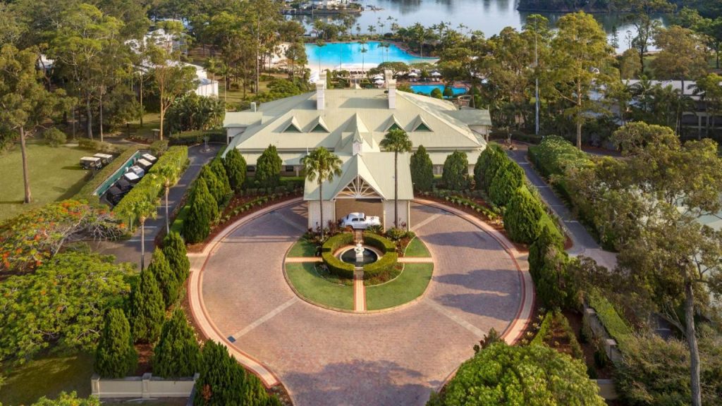 best-hotels-in-gc-for-families