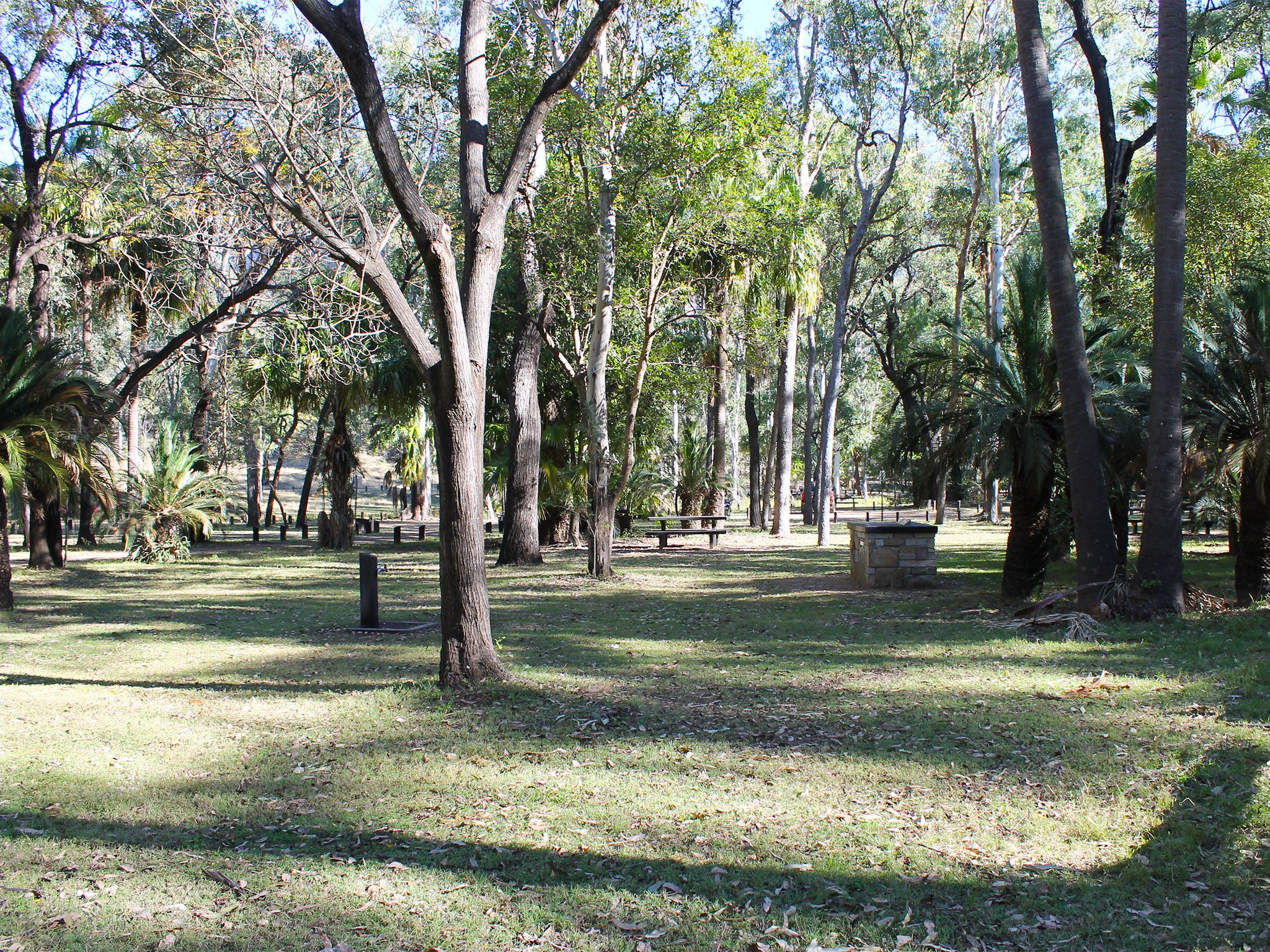 Carnarvon Camping Best Spots including next best to free camping