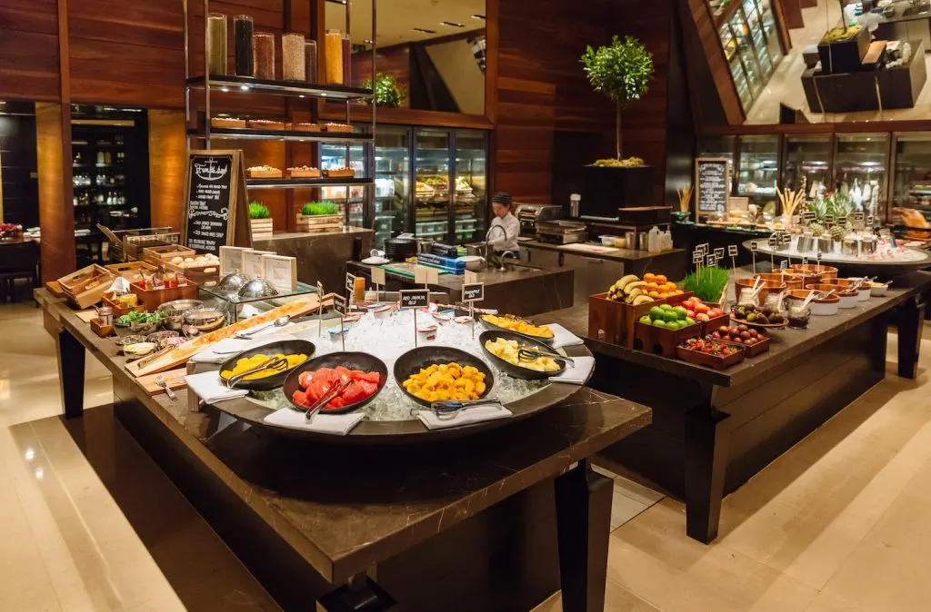 Collins-Kitchen-Breakfast-Buffet