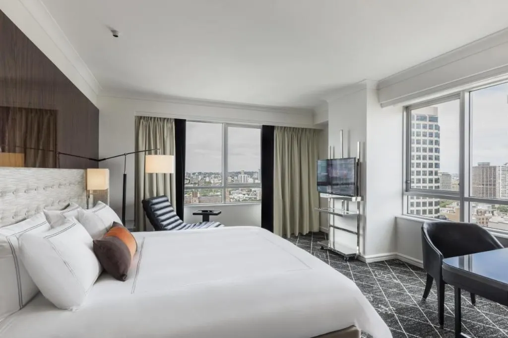 Sydney Hotels with Balcony